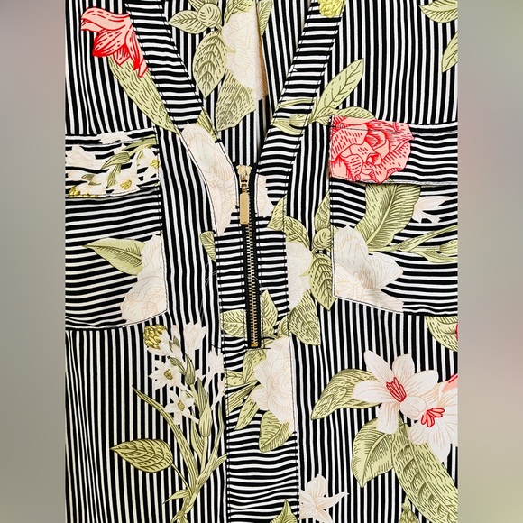 Urban Heritage Striped Floral Shirt, S - Picture 3 of 5